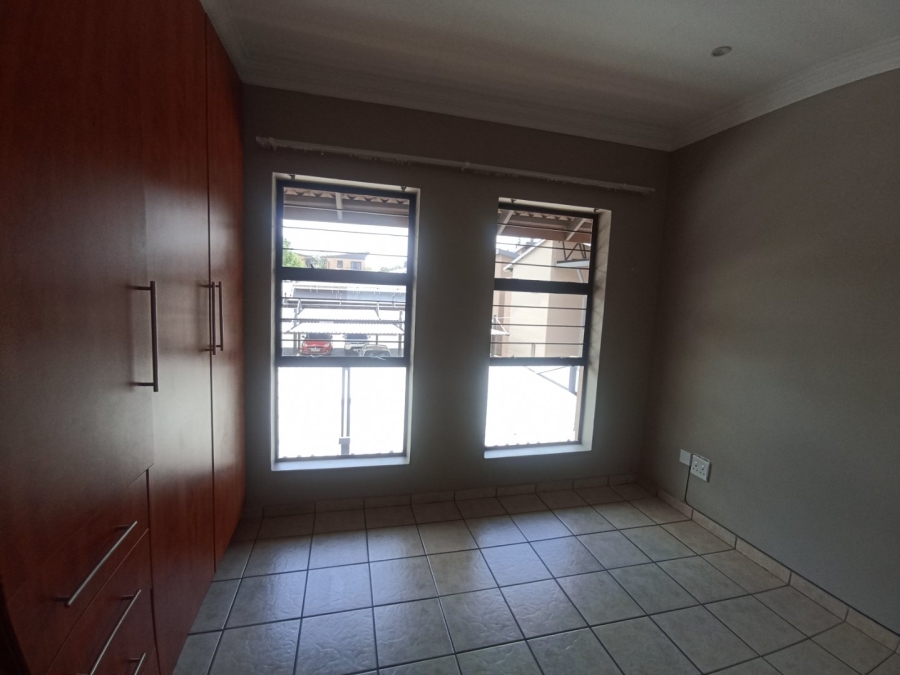 To Let 2 Bedroom Property for Rent in Bult South North West